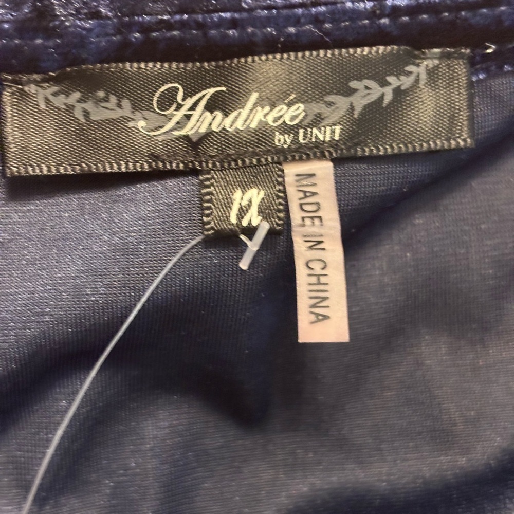 ANDREE BY UNIT Navy Blue Velvet Blouse - Picture 4 of 6